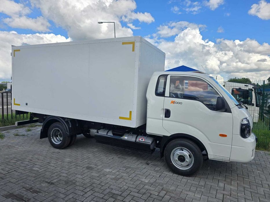 Продам KIA K 4000