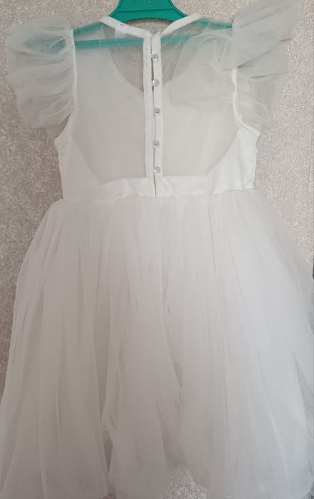 Продается платье на 110,120см