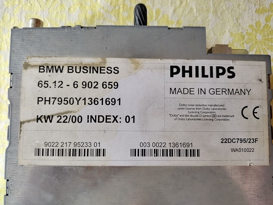 Продавам радио от BMW e46