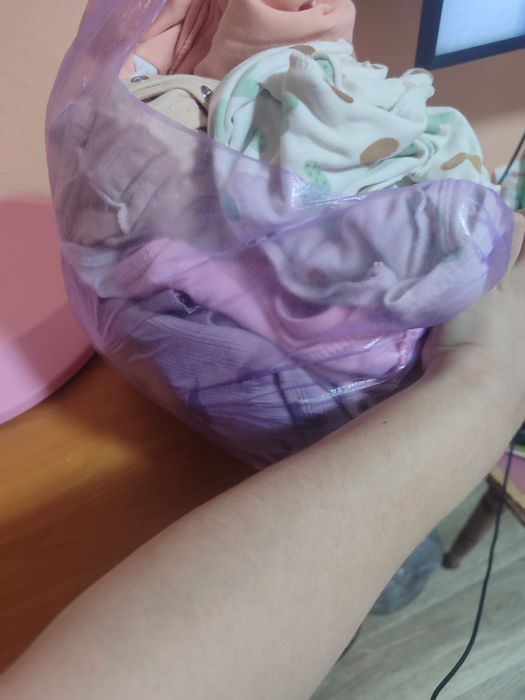 Отдаю вещи на девочку