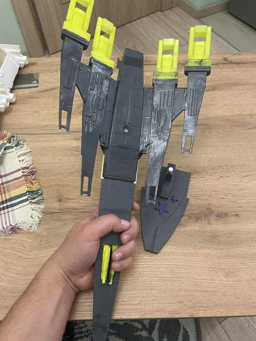 Звездолет Normandya 3D принтиран и ръчно оцветен