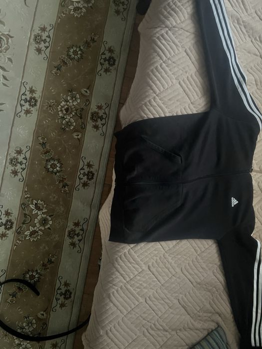 Оригинальная ковта адидас