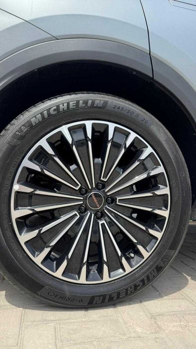 Автомобиль EXEED RX