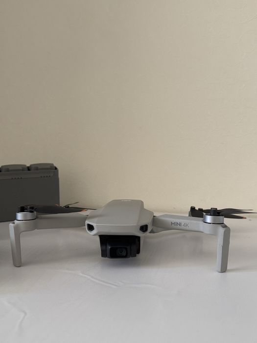 Продаю Dji mini 4k fly more combo
