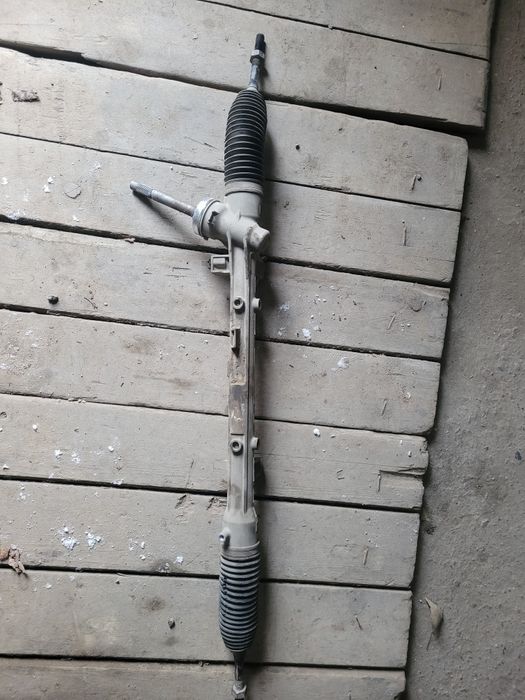 Рулевой рейка веста