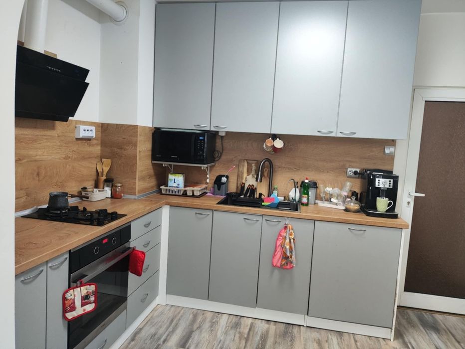 Продава се Четиристаен апартамент в Шумен, Тракия - 115 кв.м за 1331 €/кв.м - Снимка #1