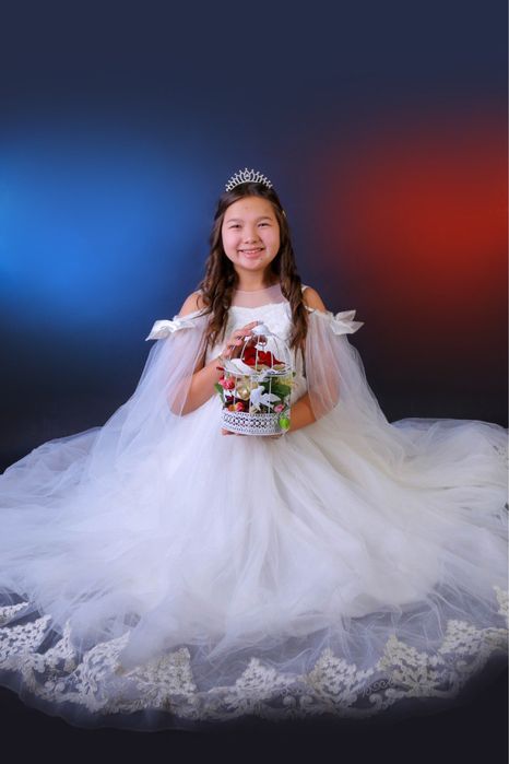 Продам шикарная платье