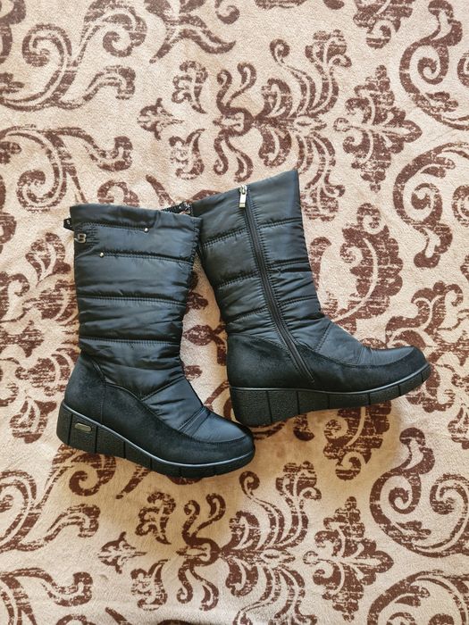 Женские сапоги QIYA. Продам женские сапоги  б/у, в хорошем состоянии.