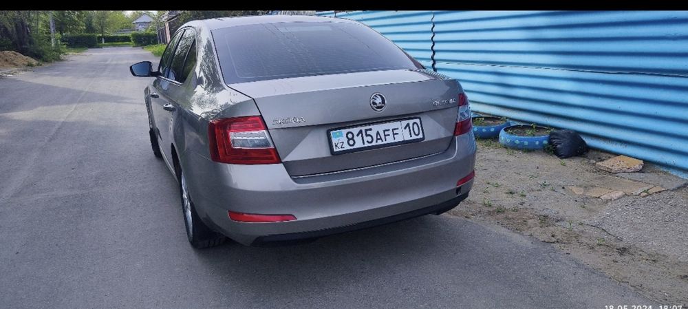 Автомобиль Шкода