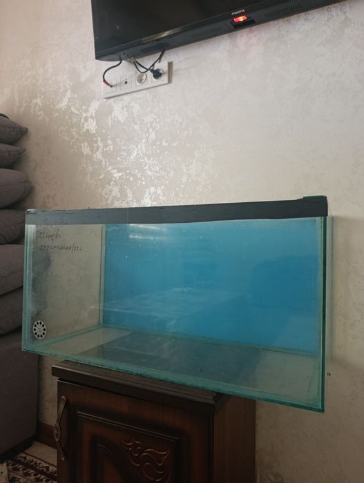 Срочно продам аквариум