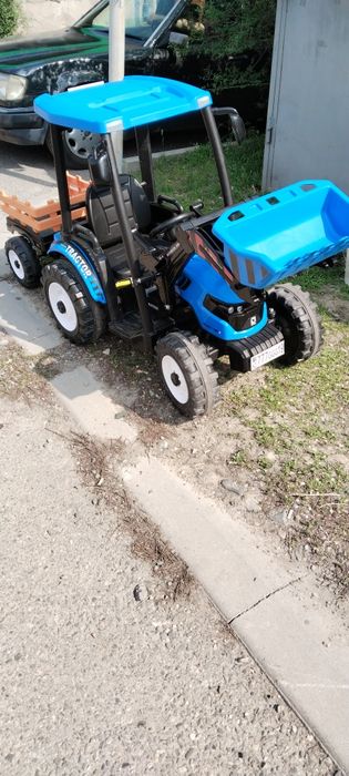 Детская электро машинка Трактор