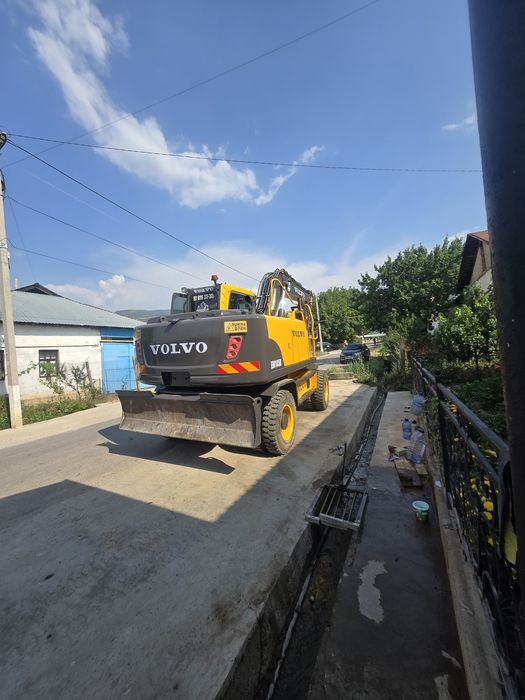 Ekskavator volvo 145