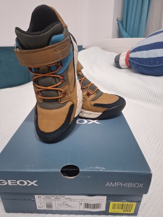 Vand Ghete Geox marime 37,impermeabile