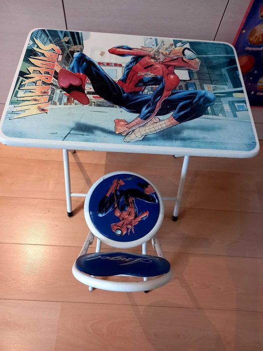 Детска масичка и столче Spiderman.