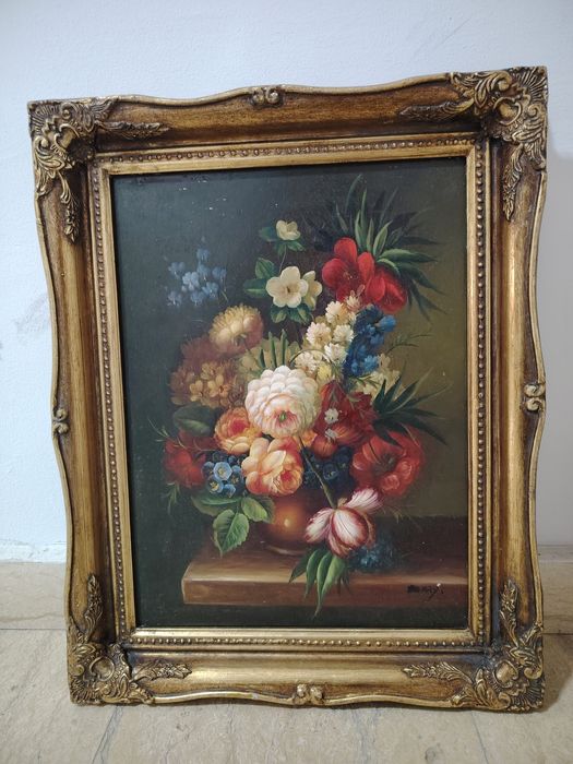 Lucrare în ulei,natură statică cu un buchet de flori într-o vază, realizat în stil clasic. 
Tehnică: Pictură în ulei pe lemn sau mat
