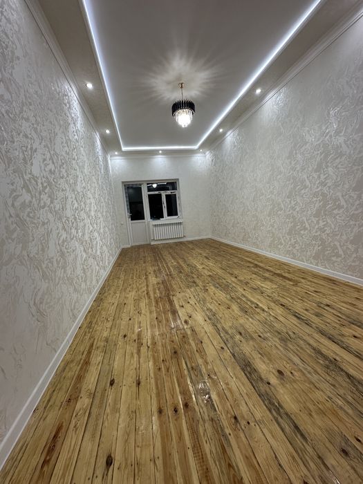 Urganch shaxarda 2 etaj va podval li hovli joy sotiladi