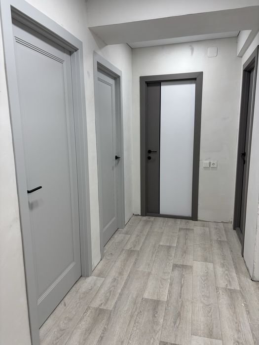 Установка межкомнатных дверей
