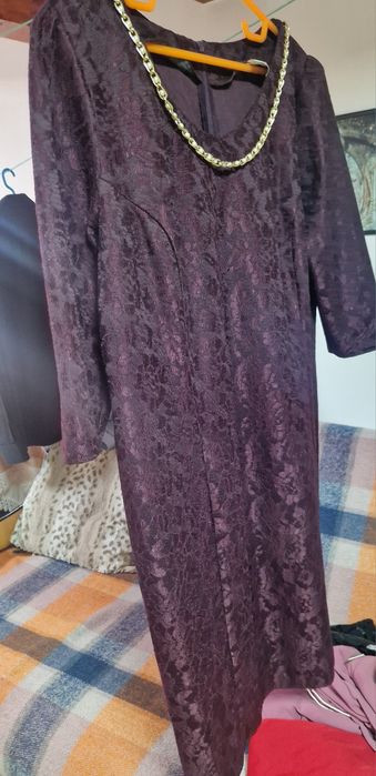 Trei rochițe purtate o singura dată