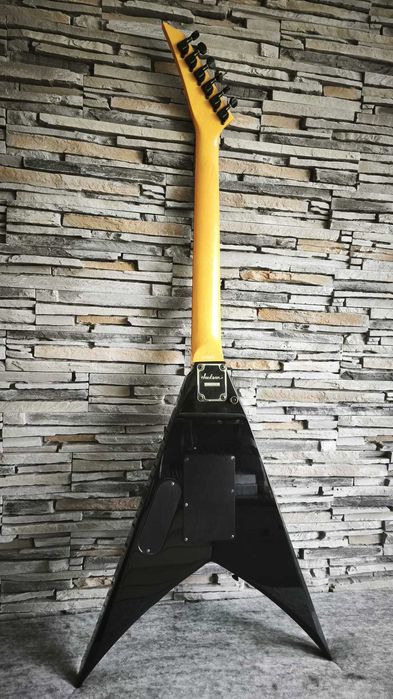 Chitara electrica Jackson King V STD Professional Japan EMG Flying V - TOC + Garantie