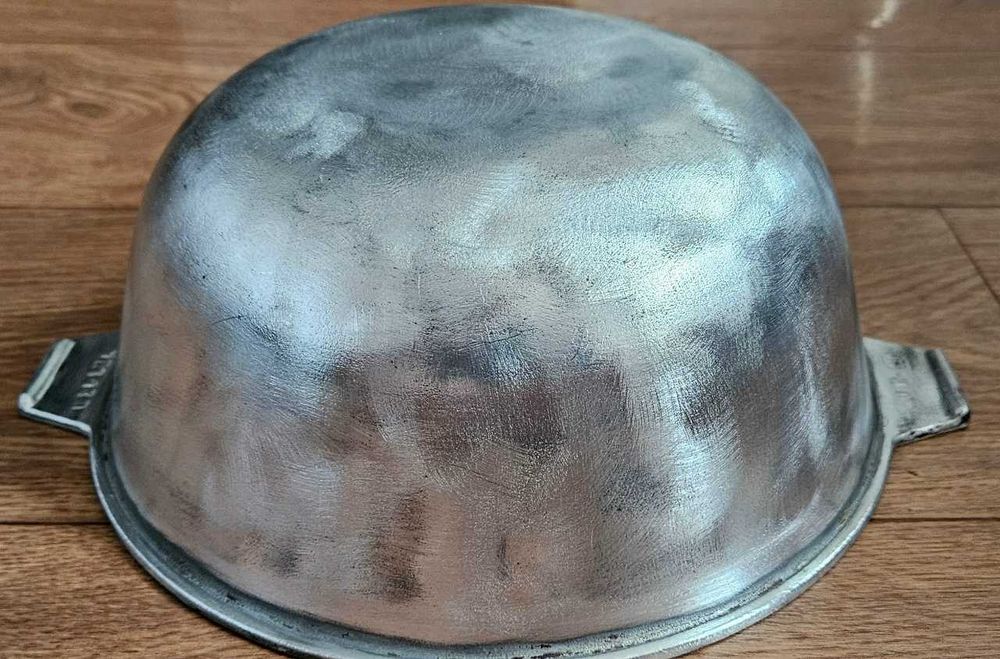 Казан производство СССР 3 л. Район 1000 мелочей.