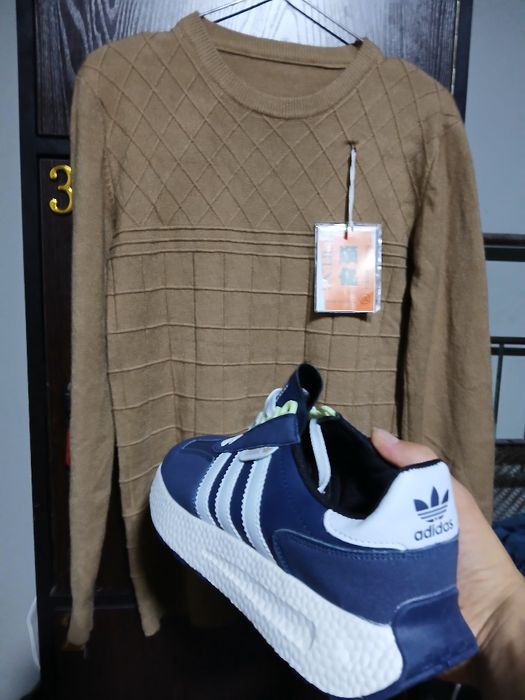 Sotiladi yumshoq sviter blan krasofka arginal yangi kyilmagan