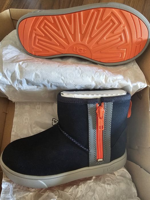 Ugg baieti  marime 28.5