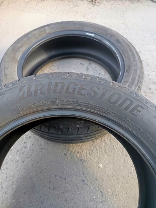 215/55/18 2броя Bridgestone Turanza.Гумите са в много добро състояние