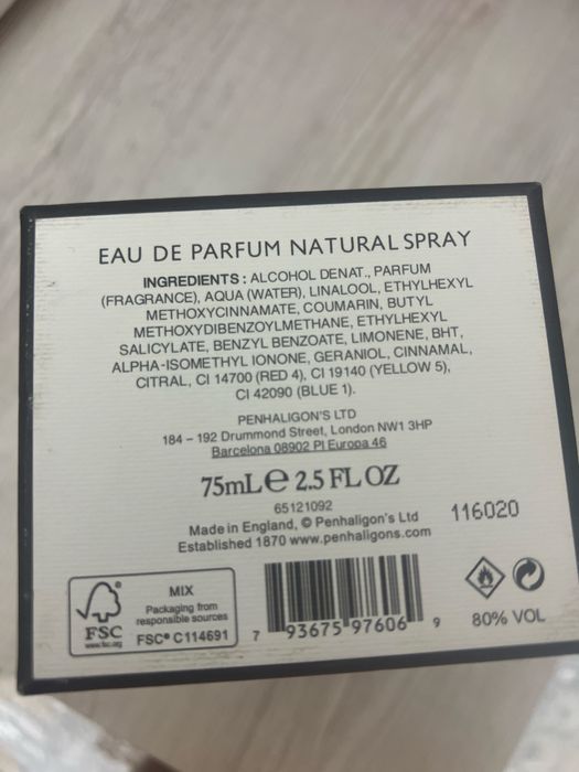 Парфюм с названием “PENNALIGON’S”:Амбра,Деревесные ноты,Бренди.Бобы .