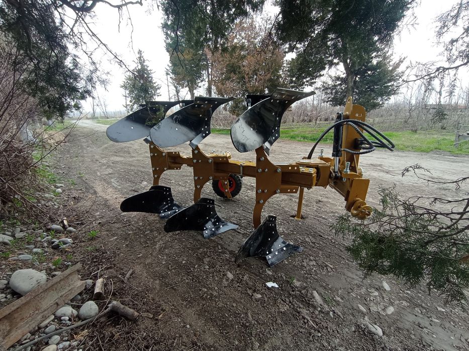 Айланма плуг сотилади