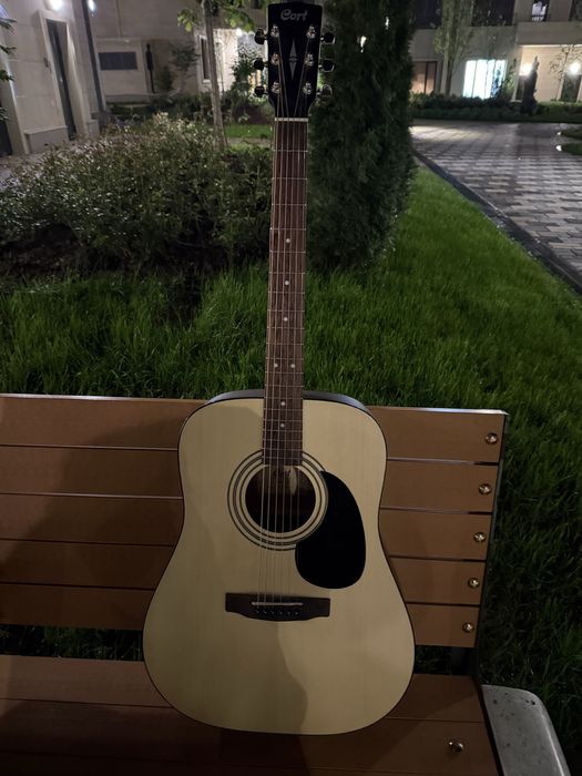 Гитара CORT AD810