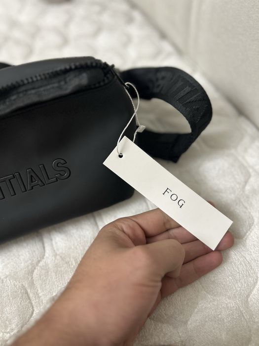 Чанта Essentials