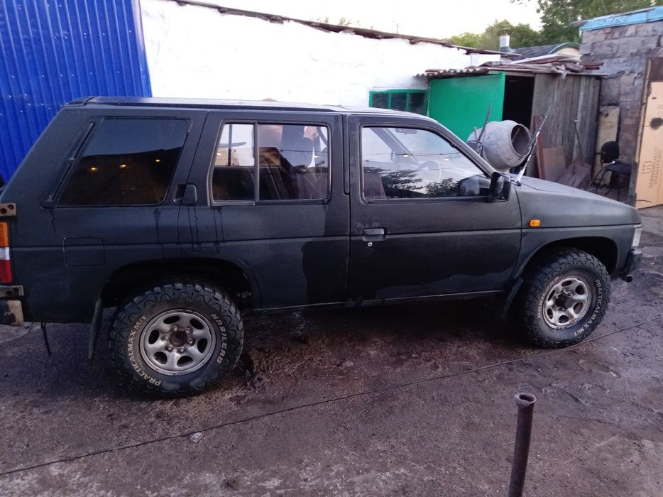Ниссан террано 1