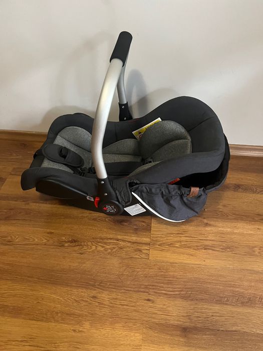 Chipolino Бебешка количка Електра 3 в 1 черна рама сребро