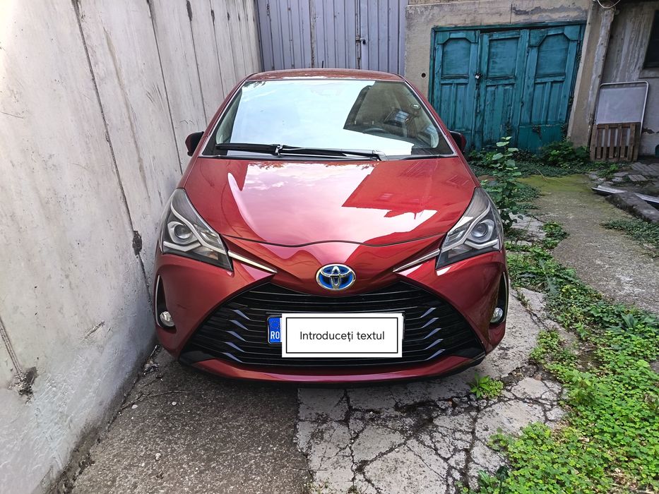 TOYOTA Yaris
