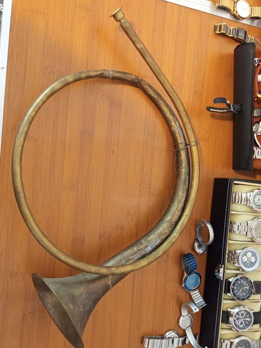 Goarnă de vânătoare veche, alamă