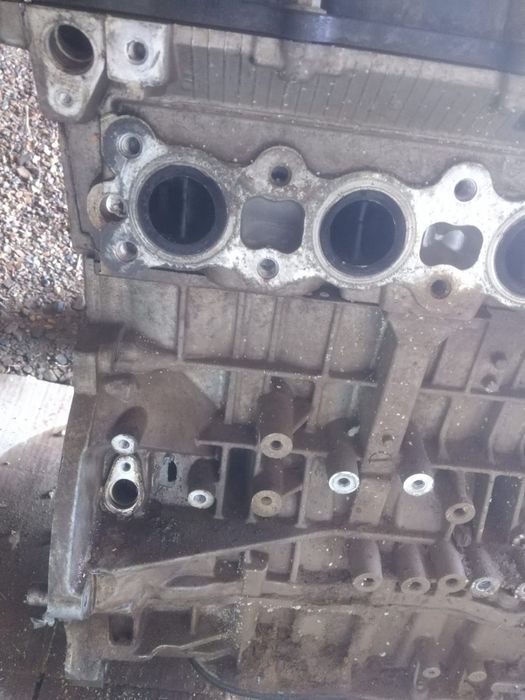 Двигатель на Киа сорента  G4KE