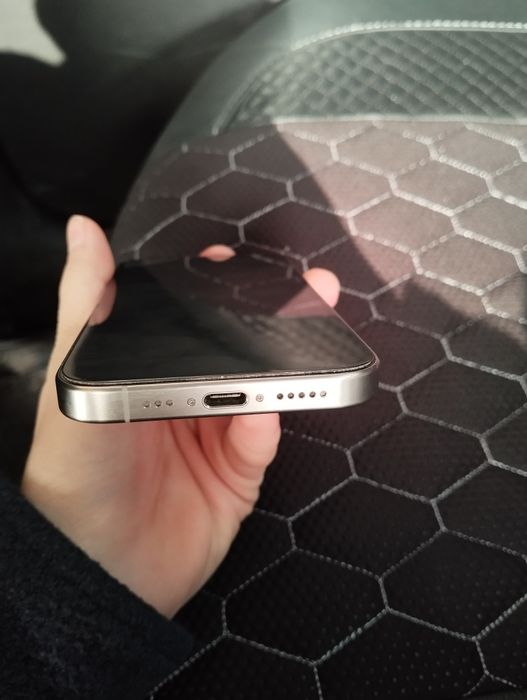 iPhone 15pro идеал