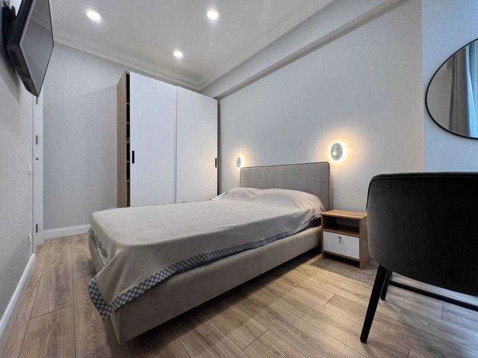 ЖК НРГ Ойбек! Сдается шикарная 3-х комнатная квартира в центре города!