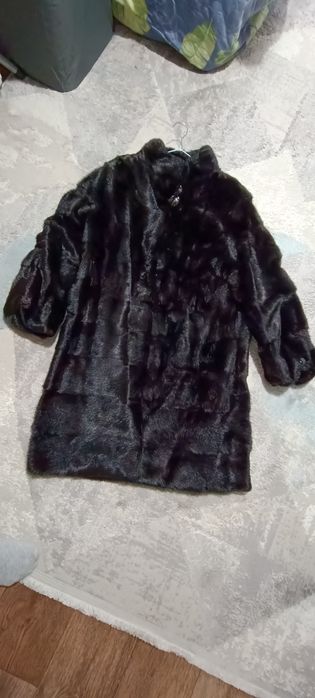 Продам норковую шубу