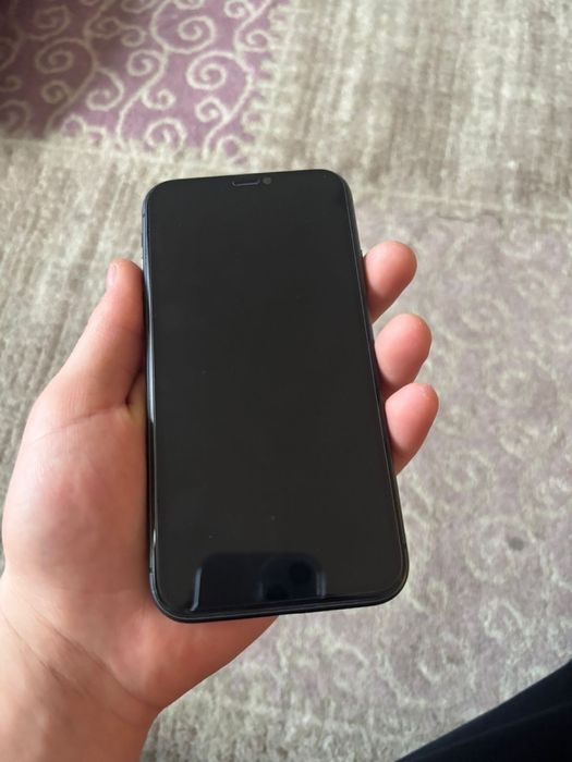 Iphone 11 в хорошем состоянии