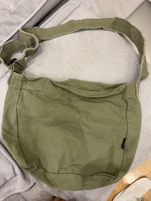 Чанта зелена, не е ползвана