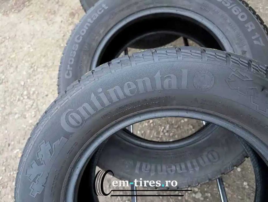 SET 2 Anvelope Iarna 235/60 R17 CONTINENTAL CrossContact Winter 102H
