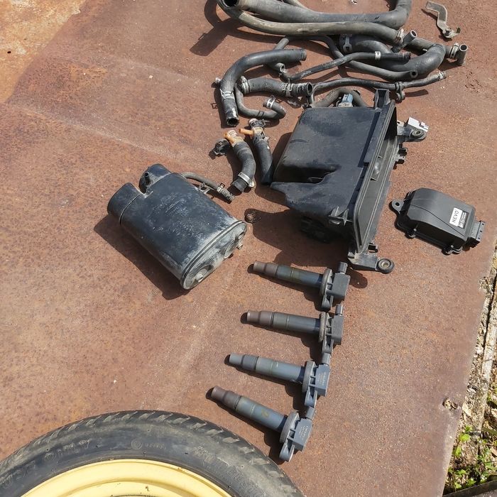 Тойота ярис 1.0/68коня/VVTI