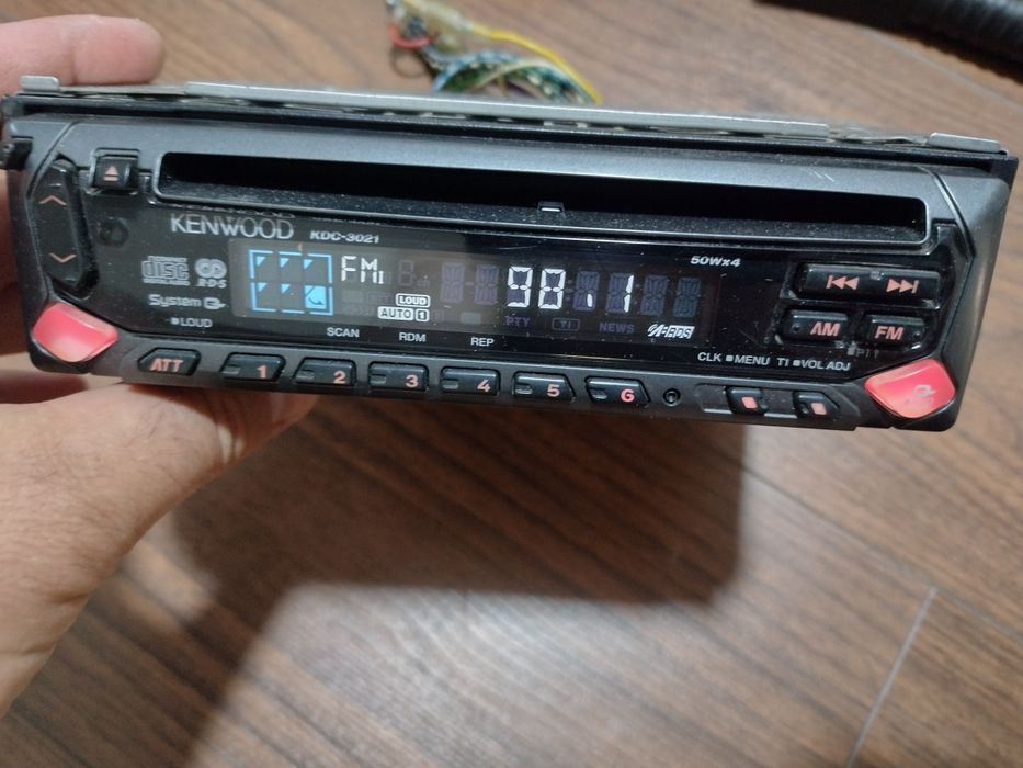 Playere auto cu usb si fără