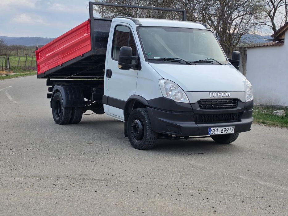 Iveco Daily  Basculabil pe 3 Parti 3.5T