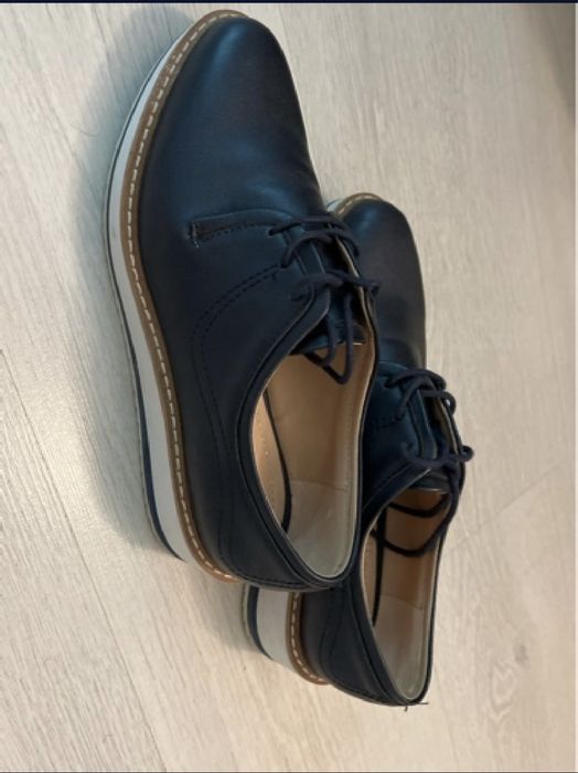 Pantofi albastri cu talpa groasa