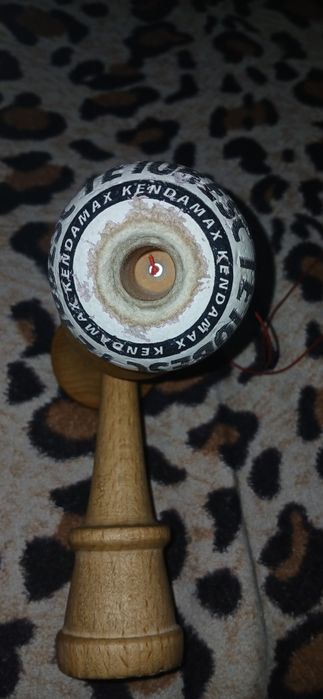 Kendama X cupe mari balance hole