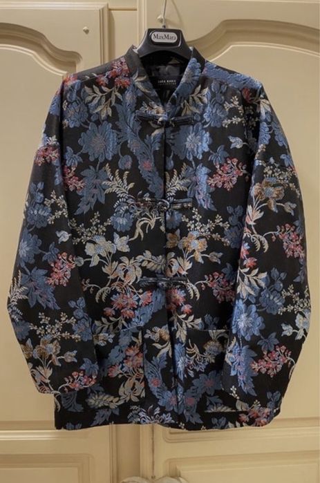 Sacouri Zara, blaizer Lo Spaccio( nu massimo dutti)