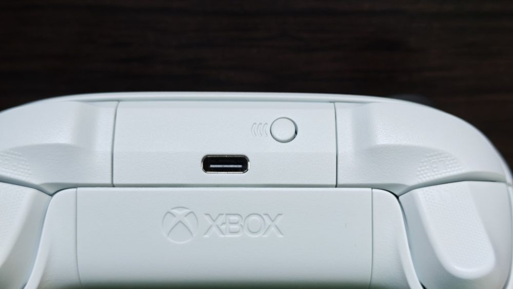 Official Microsoft Xbox Wireless Controller Robot White Series X|S PC Bluetooth USB-C New