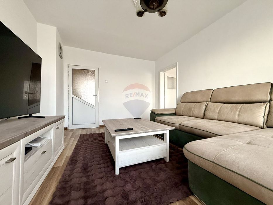 Продава се Тристаен апартамент в Варна, Цветен квартал - 80 кв.м за 1403 €/кв.м - Снимка #8